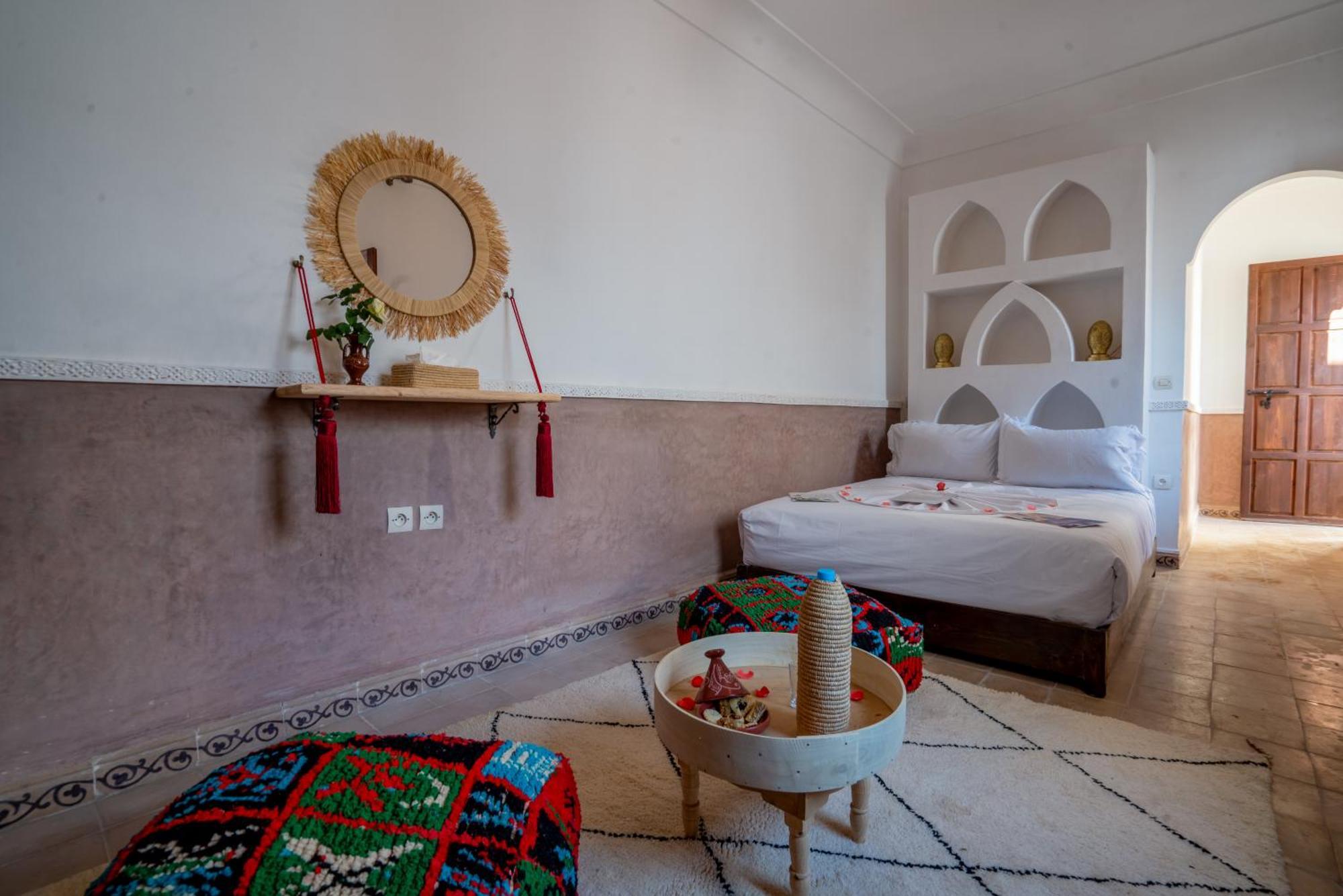 Hotel Riad Boutouil & Spa Marrakesh Esterno foto