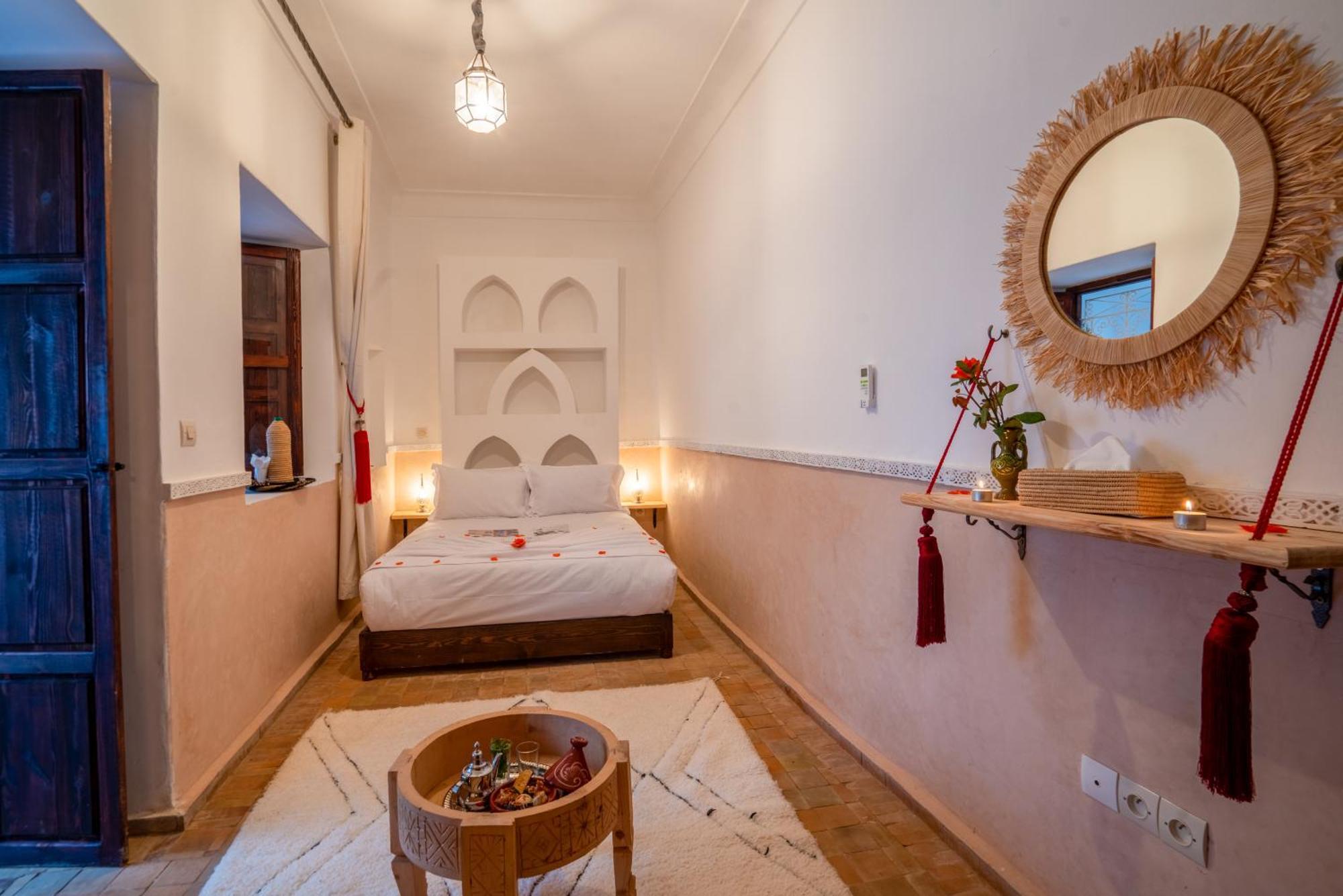 Hotel Riad Boutouil & Spa Marrakesh Esterno foto